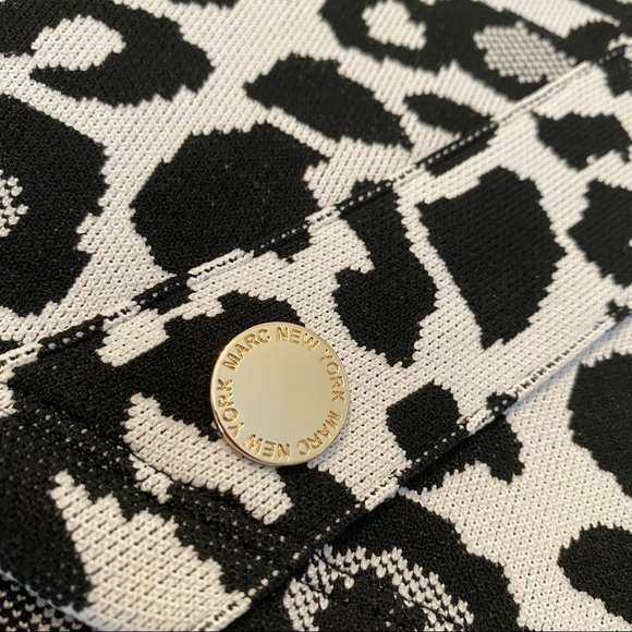 Andrew Marc Leopard Print Button Detail Top - L - Picture 7 of 14